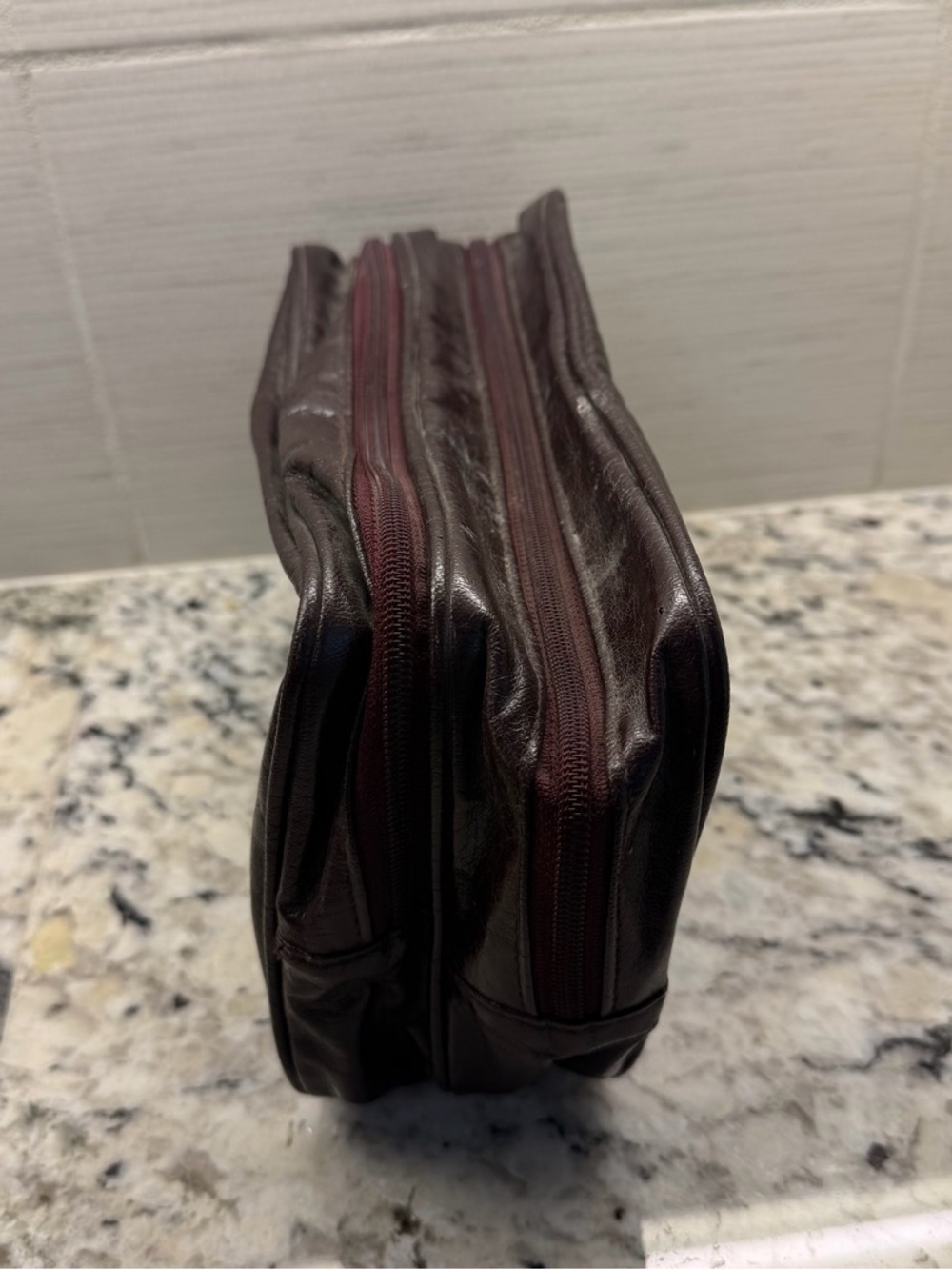 Vintage Dark Burgundy Leather Toiletry Bag - Picture 3 of 4